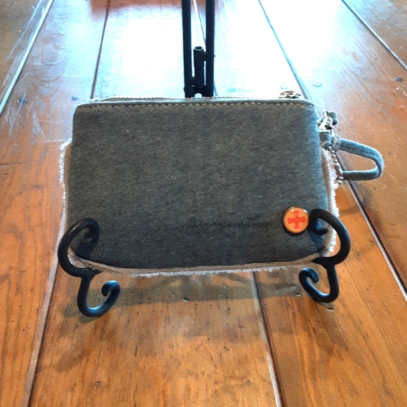 Fuzzynation English Bulldog Wristlet - Picture 2 of 5